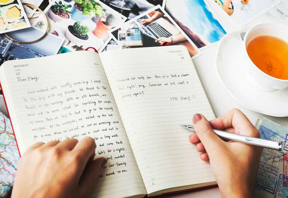 Cómo utilizar la ley de atracción escribiendo en un papel