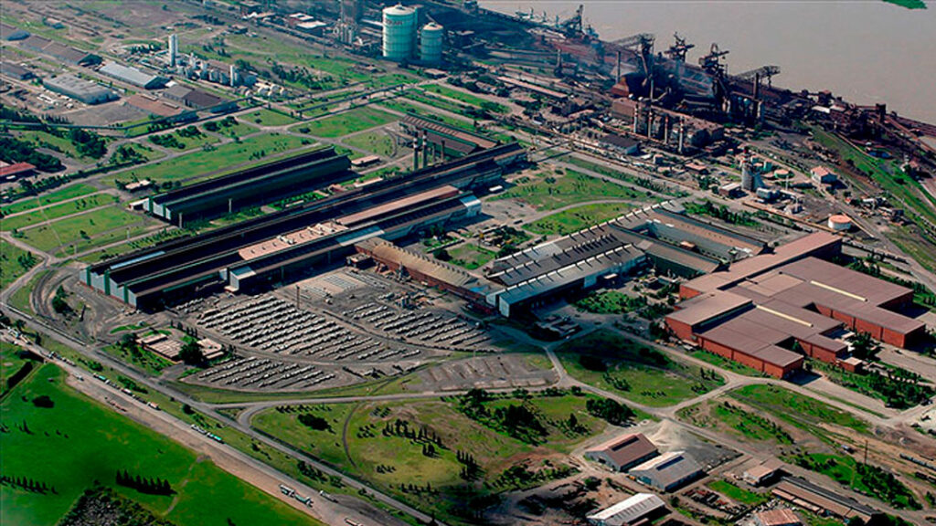 planta industrial de acero en general savio